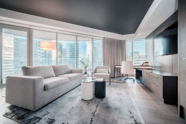 Executive One Bedroom Suite (King + Balcony + Bath)