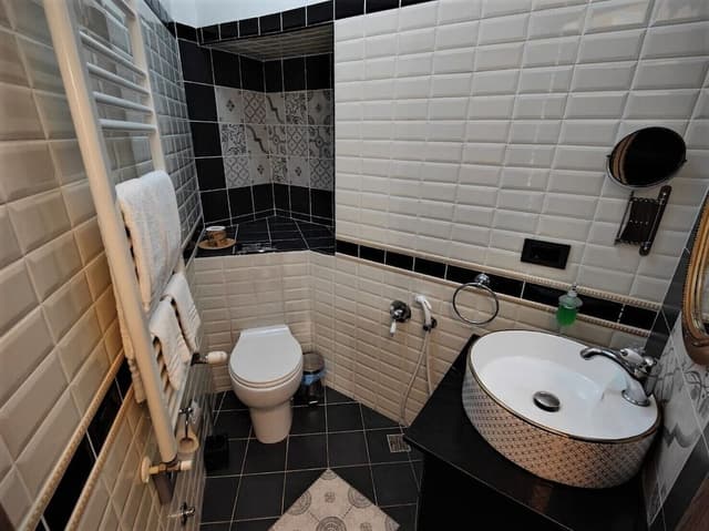 Single Apartment