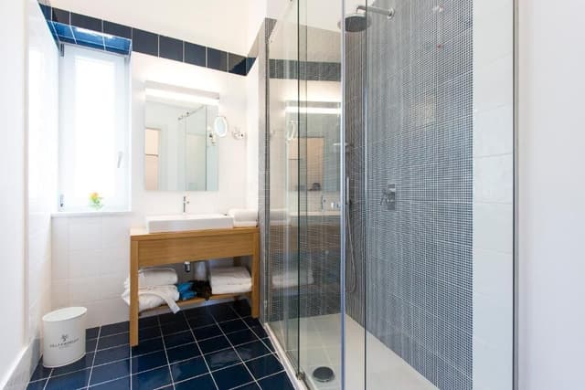 Deluxe Double Room with Side Sea View