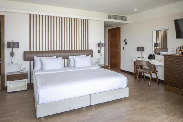 Deluxe Double Room with Sea View