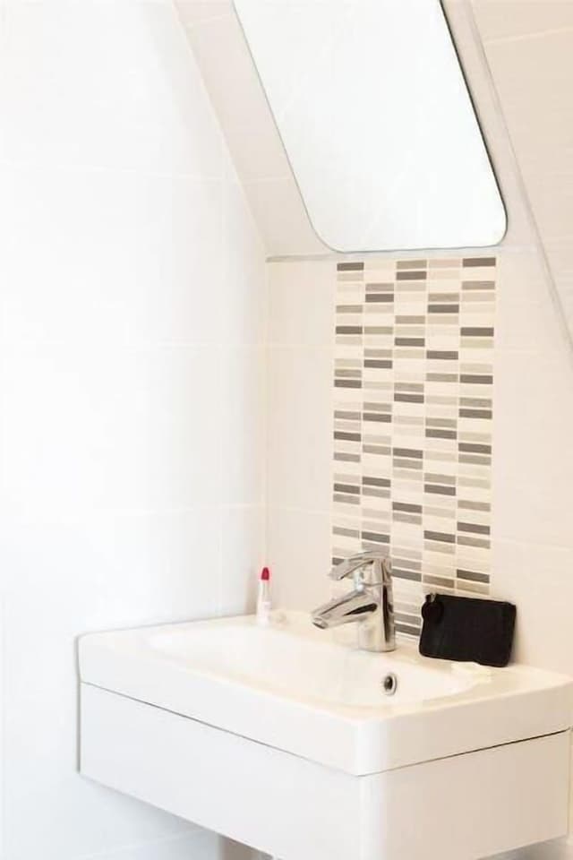 Classic Single Room