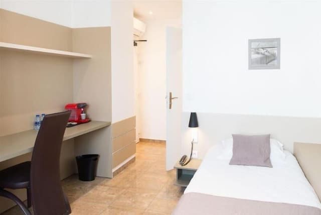 Classic Single Room