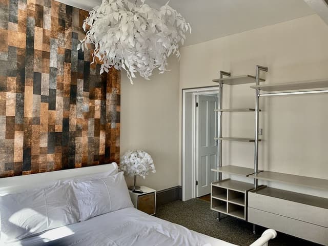 Double Room (Room 8)