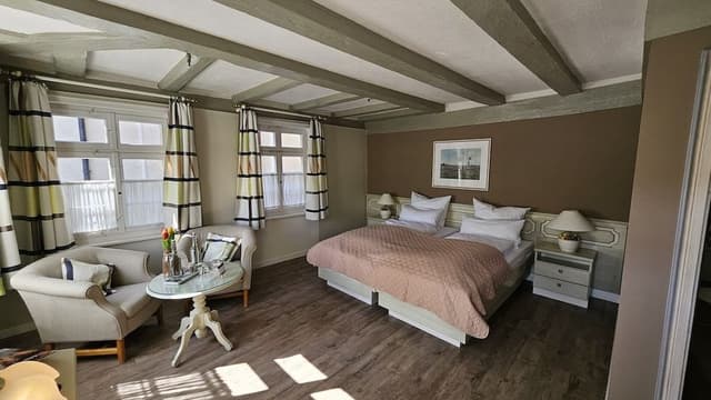 Comfort Double or Twin Room, Private Bathroom, City View