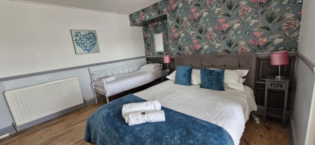 Double Room (Room 10)