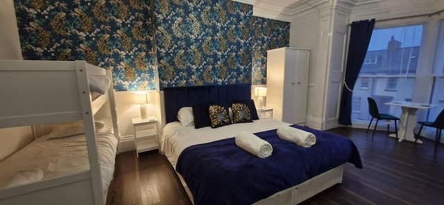 Double Room (Room 2)
