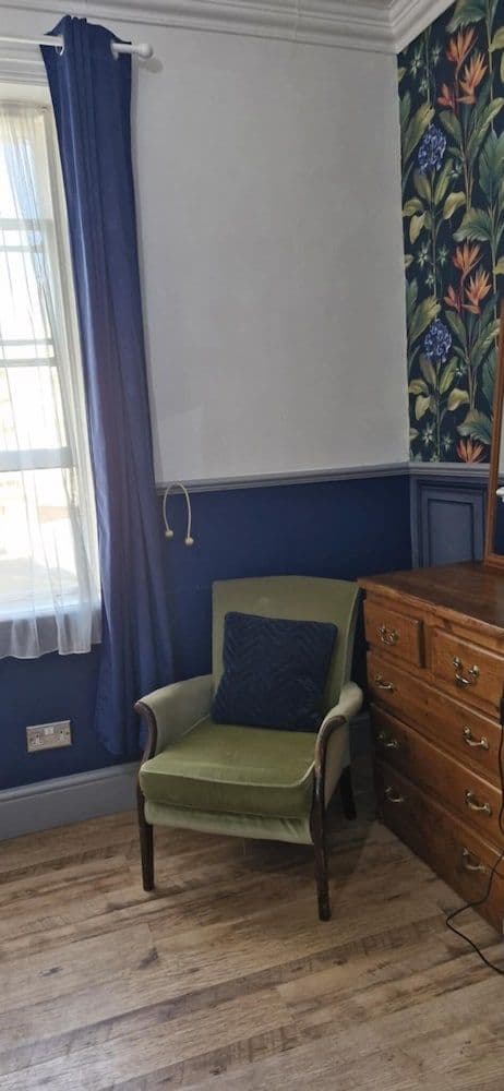 Double Room (Room 5)