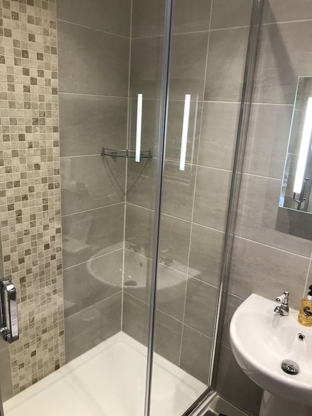 Deluxe King Room, Ensuite