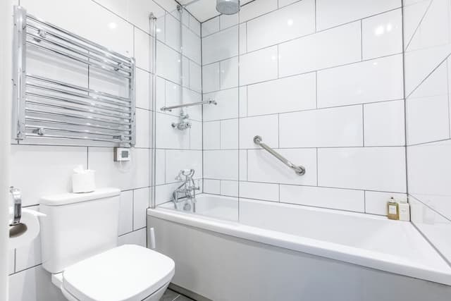 Double Room, Ensuite (Room 16)