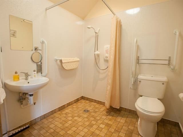 Cottage, Ensuite