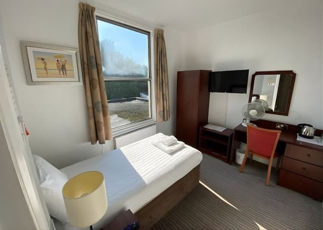 Standard Single Room, Ensuite