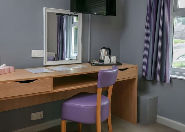 Standard Twin Room, Ensuite