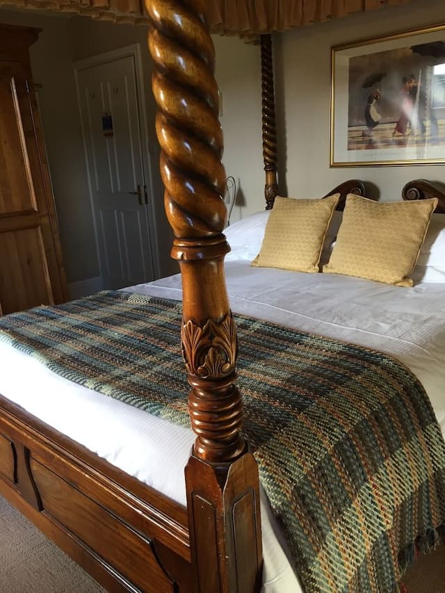Double Room (Four Poster Bed - Kentmere)