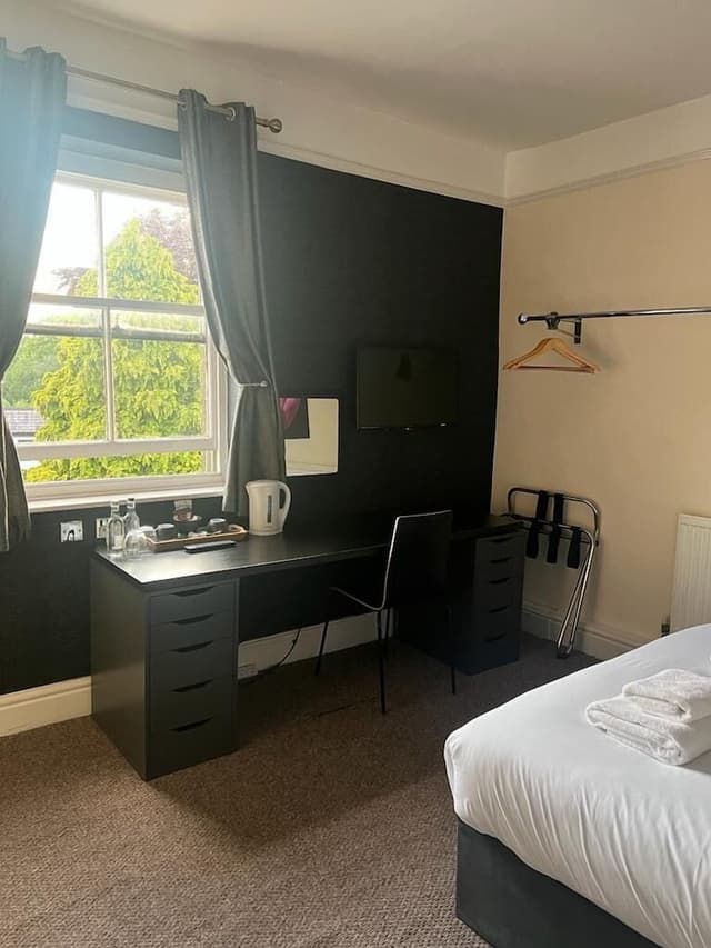 Basic Double Room