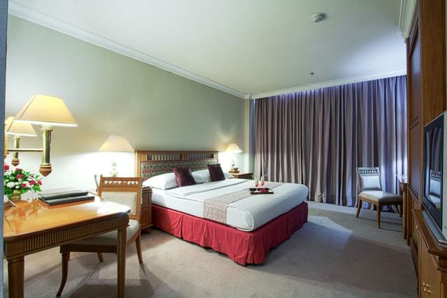 Executive Room