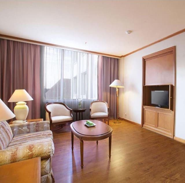 Executive Room
