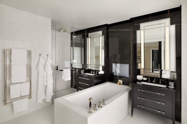 Royal Room (Hotel Residence)