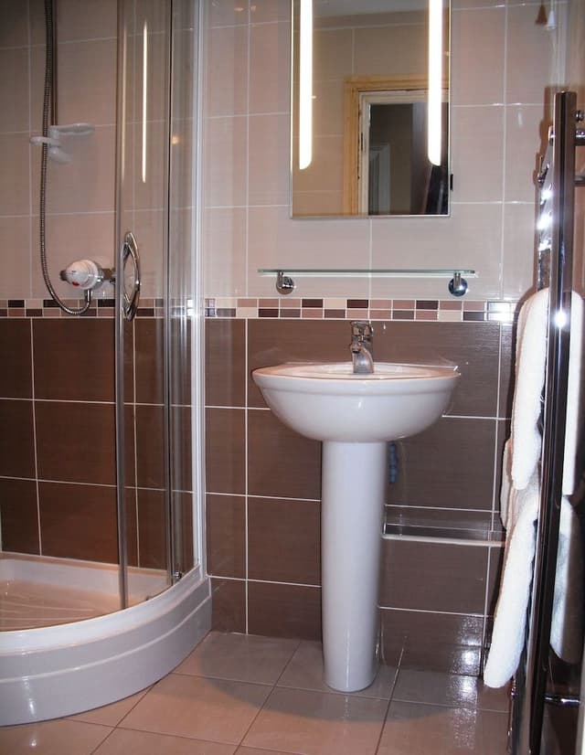 Standard Twin Room, Private Bathroom (external bathroom)