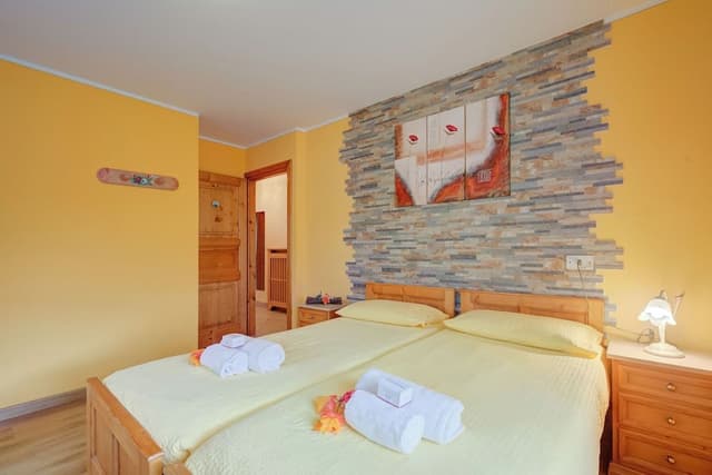 Family Apartment, Multiple Bedrooms, 2 Bathrooms (Stella Alpina)