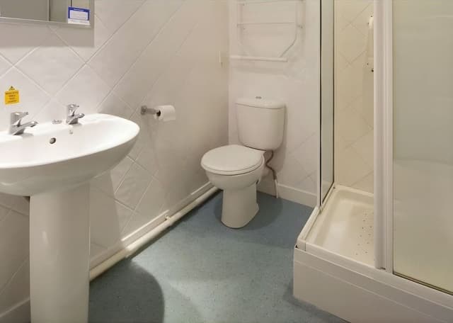 Standard Single Room, Ensuite