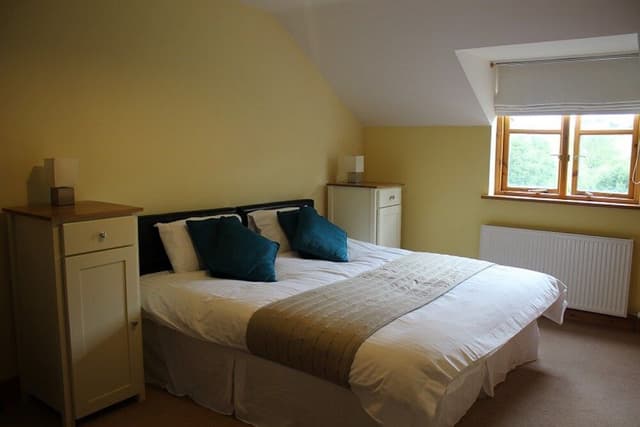 House, 5 Bedrooms