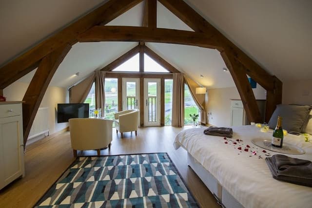 House, 4 Bedrooms