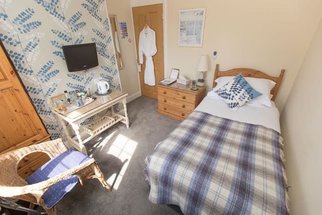 Standard Room, 1 Twin Bed, Private Bathroom