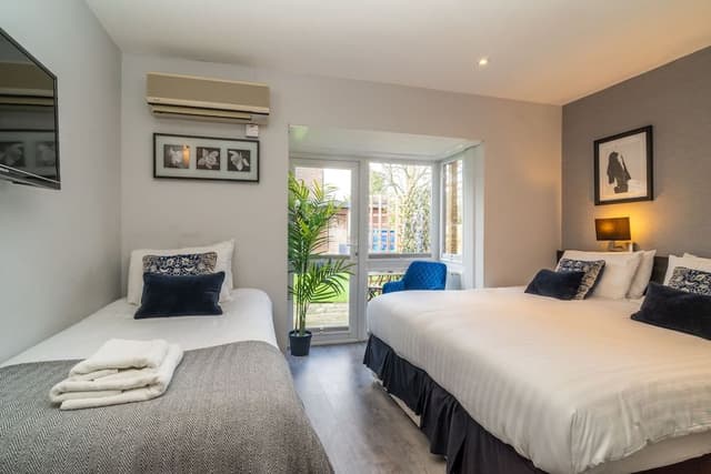 Triple Room, Ensuite, Garden View