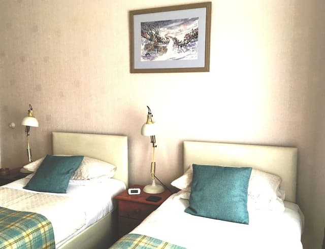 Twin Room, Ensuite