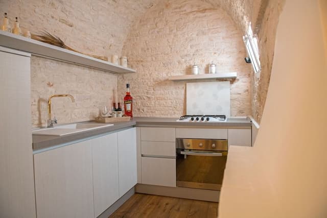 Deluxe Suite, Annex Building