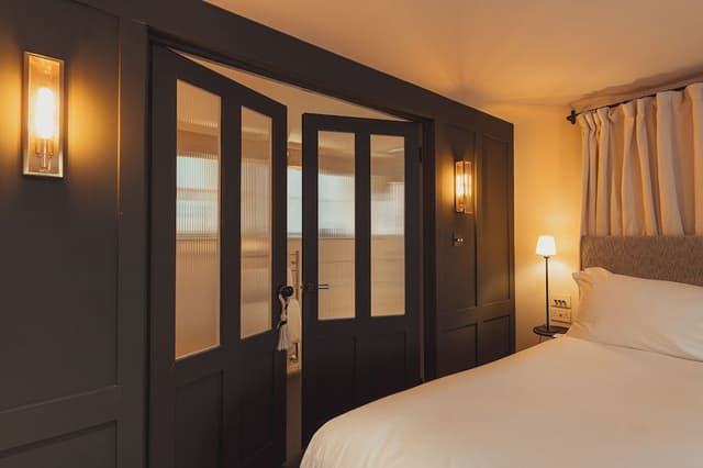 Coach House Guest Room