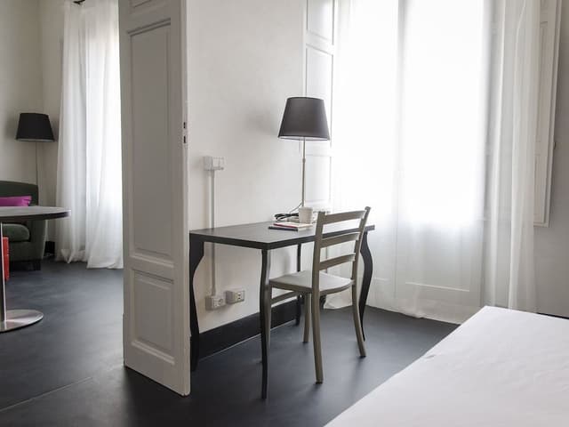 Suite, 1 Bedroom, Accessible (Second floor)