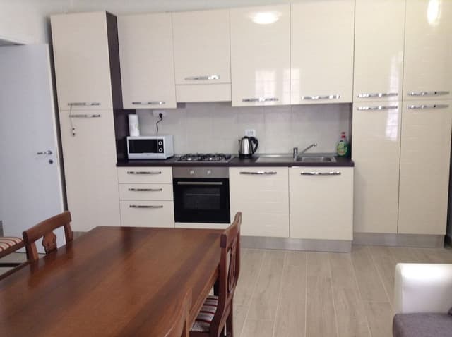 Apartment, 2 Bedrooms, Patio, Garden Area