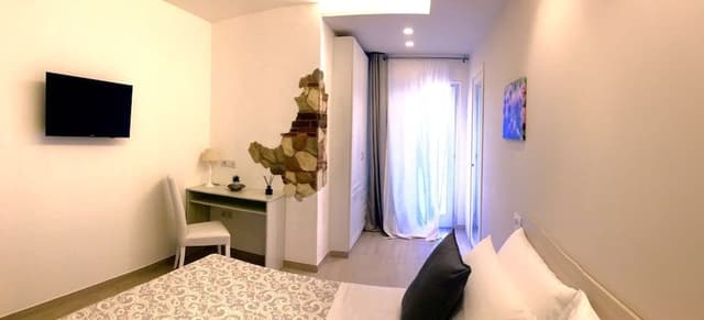 Classic Double Room, 1 Queen Bed