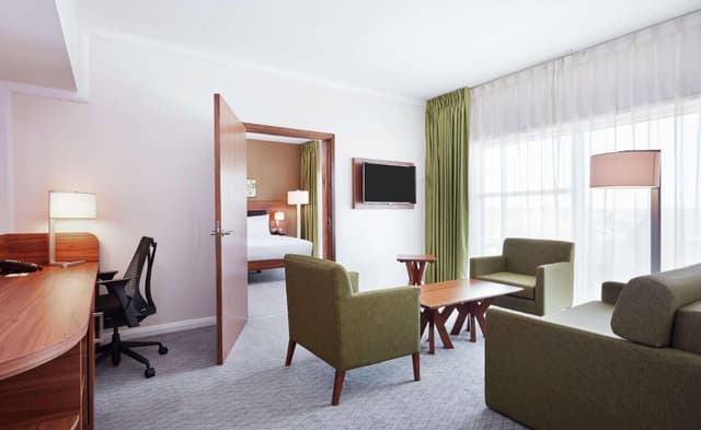 KING ONE BEDROOM SUITE