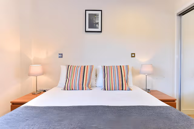 One Bedroom Apartment