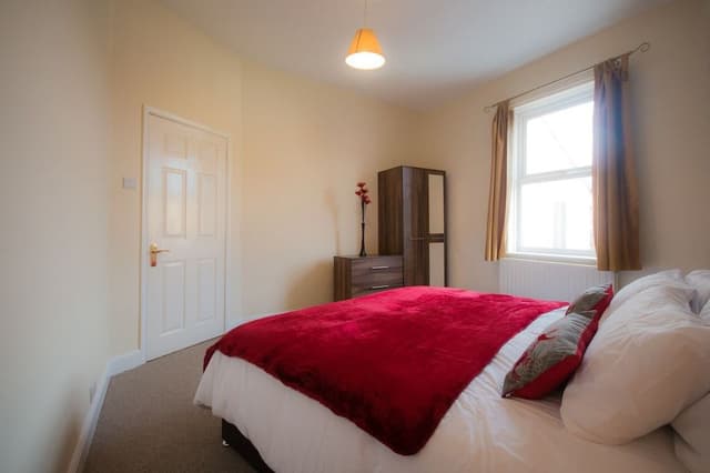 Hampton House (2 Bedrooms)