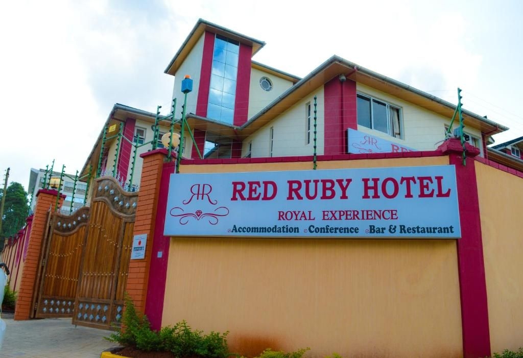 Red Ruby Hotel1