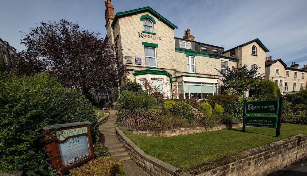 Raincliffe Hotel3