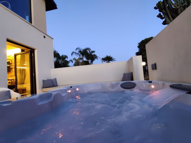Luxury Suite