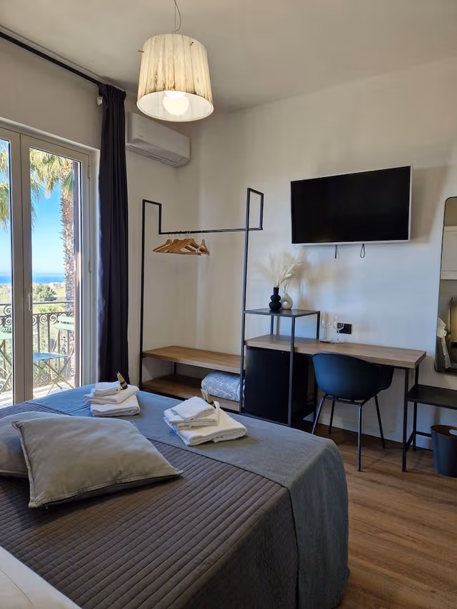 Double Room, Balcony
