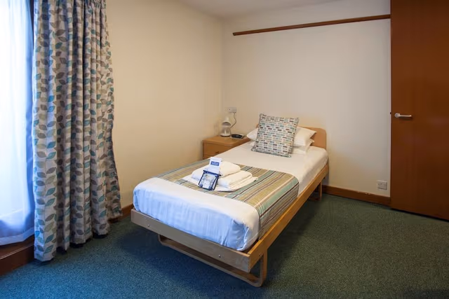 Single Room, Shared Bathroom