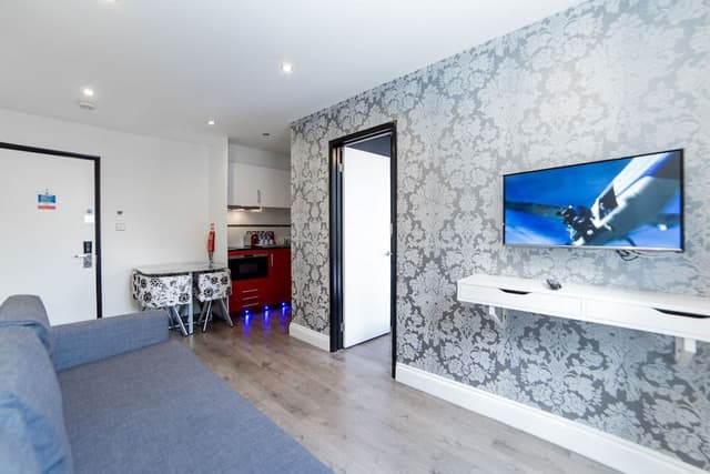 Superior Apartment, 1 Bedroom (Sleeps 4)