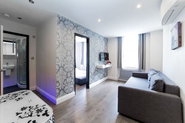 Superior Apartment, 1 Bedroom (Sleeps 3)