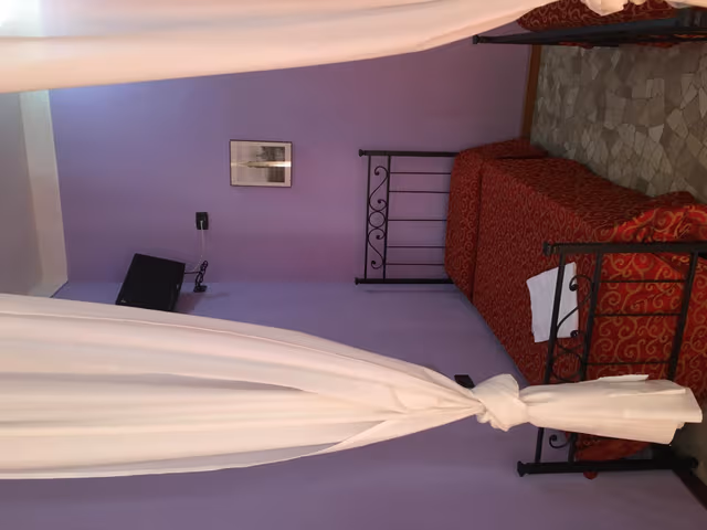 Dormitory (1 Single Bed)