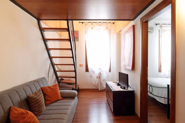 Deluxe Apartment (up to 4 people)
