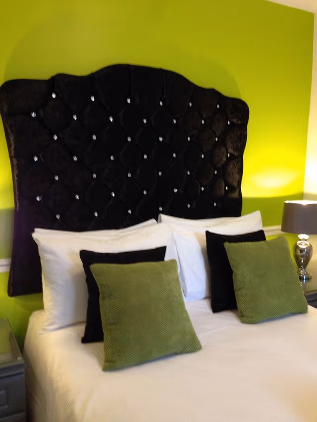 Double Room (Room 2)