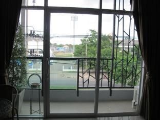 Smile House 32