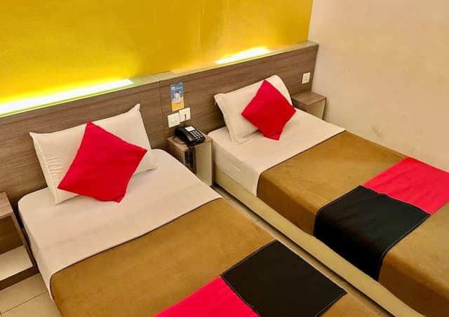 Standard Twin Room