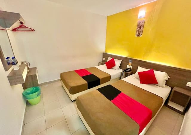 Standard Twin Room